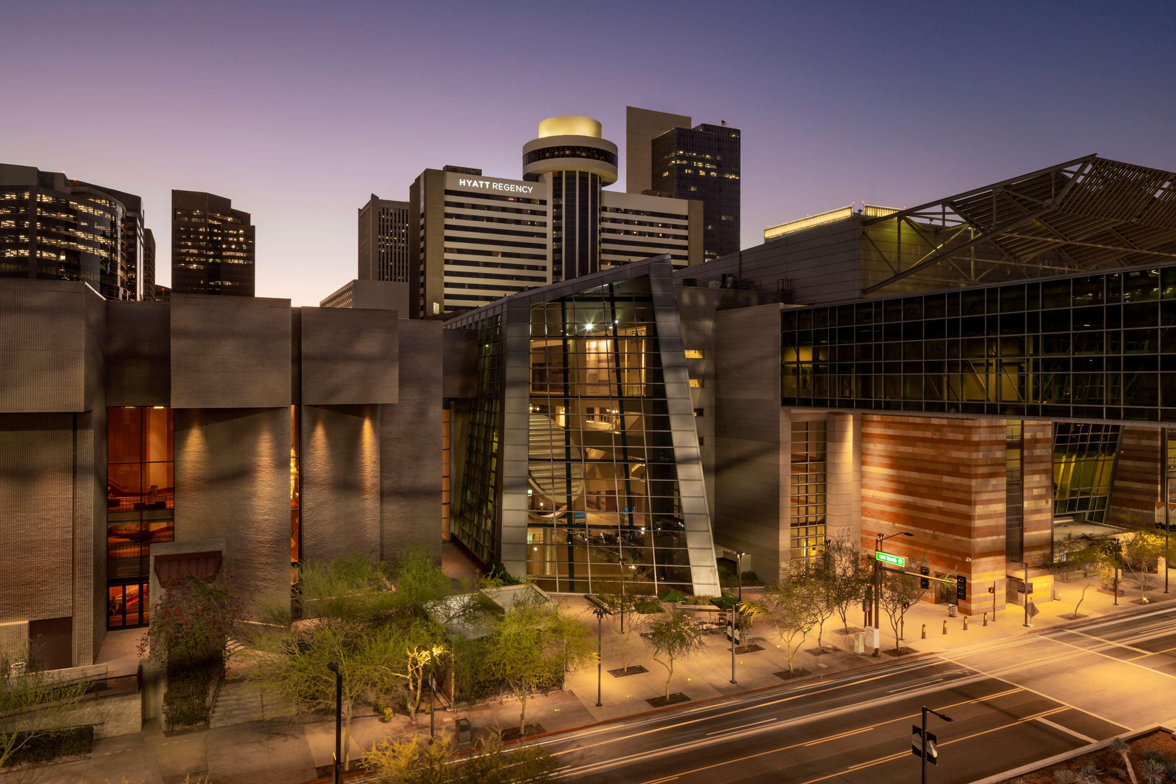 Hyatt Regency Phoenix Downtown - No Destination Fees Luaran gambar